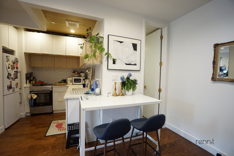 140 Martense St, Apt 5B Image 3