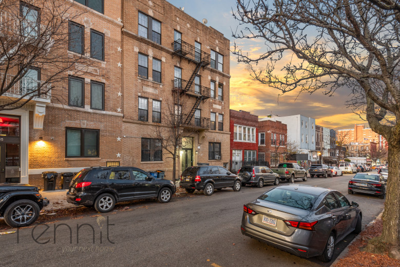 119 Linden St, Apt 15 Image 12