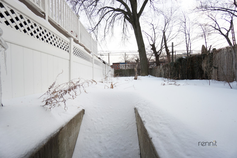 1186 Park Pl, Apt C Image 7