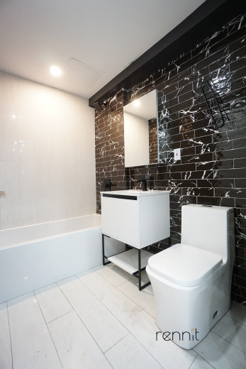 1186 Park Pl, Apt A Image 3