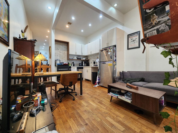 503 Grandview Ave, Apt 1L Image 3