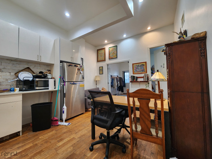 503 Grandview Ave, Apt 1L Image 4