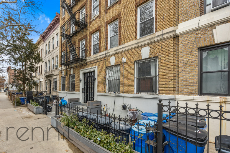 245 Midwood St, Apt 8 Image 17