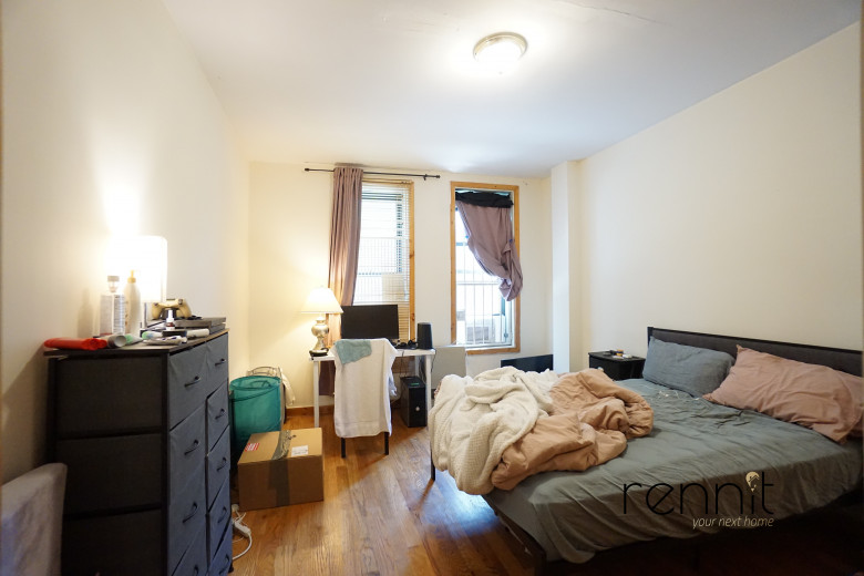 420 Melrose St, Apt 2R Image 8