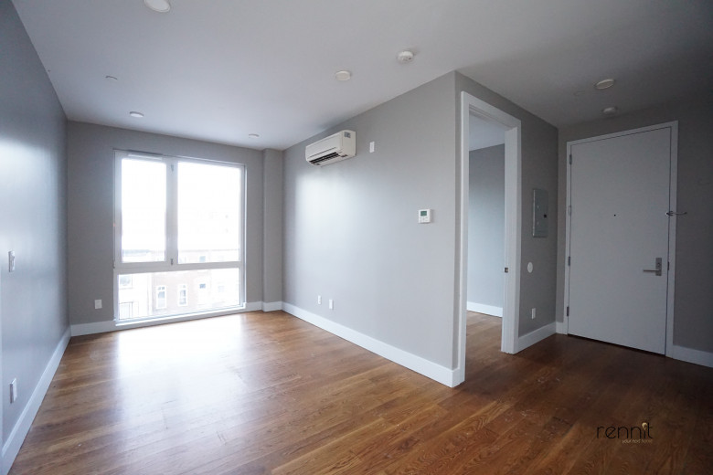 853 Lexington Ave, Apt 4B Image 1