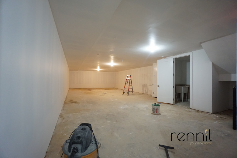 776 Franklin Ave, Apt Commercial Image 9