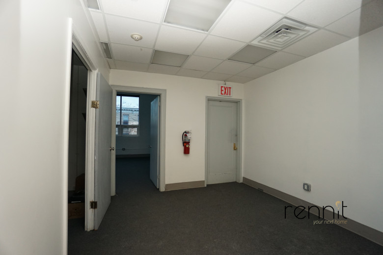 400 Liberty Ave, Apt Commercial Image 3