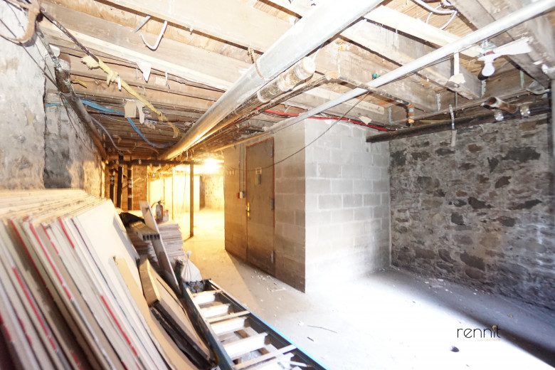 147 Utica Ave, Apt store Image 7