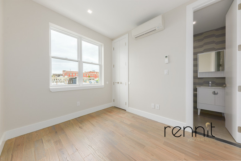 591 Rutland Rd, Apt 4R Image 5