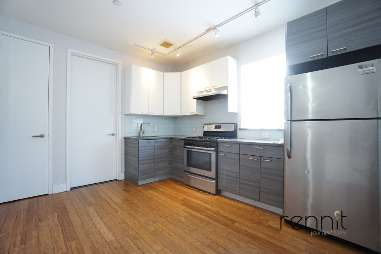 643 Madison St, Apt 1A Image 3