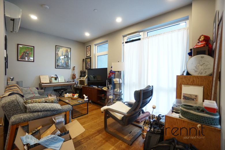 853 Lexington Ave, Apt 2C Image 1