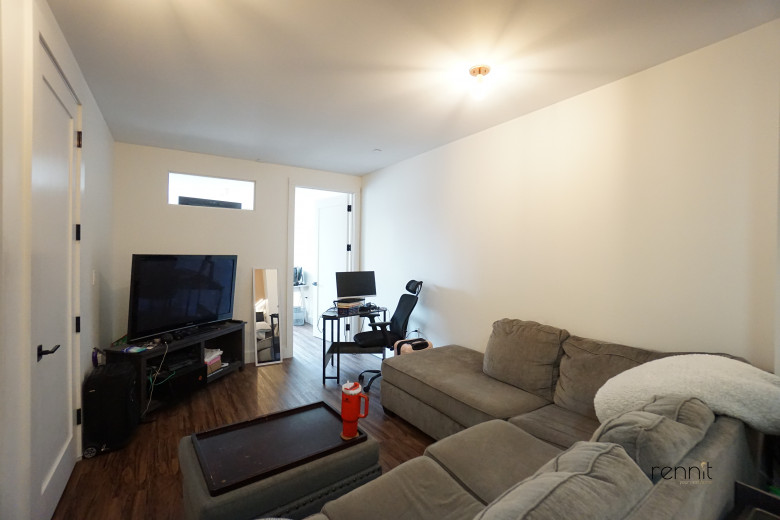 26-25 3rd St, Apt 208B Image 1