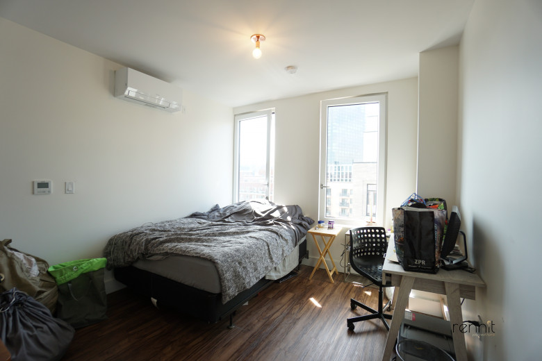 26-25 3rd St, Apt 208B Image 5