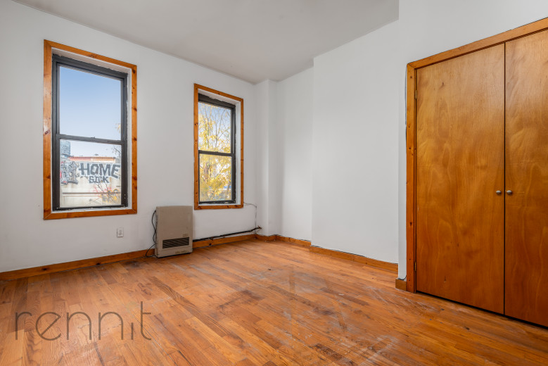 420 Melrose St, Apt 2L Image 6