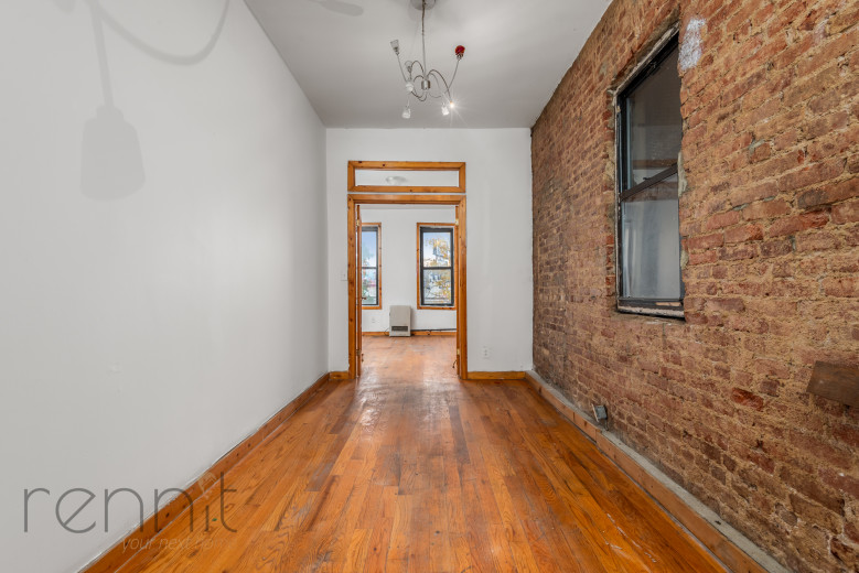 420 Melrose St, Apt 2L Image 8