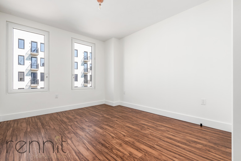 26-25 3rd St, Apt 306B Image 7