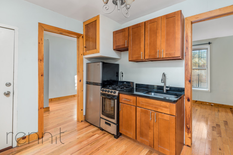 559 St Johns Pl, Apt 2F Image 2