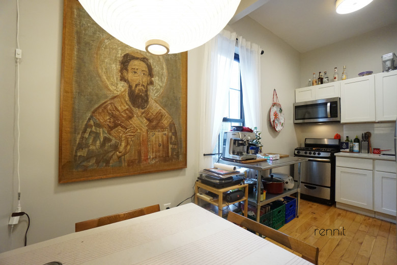 338 Clifton Pl, Apt 2R Image 3