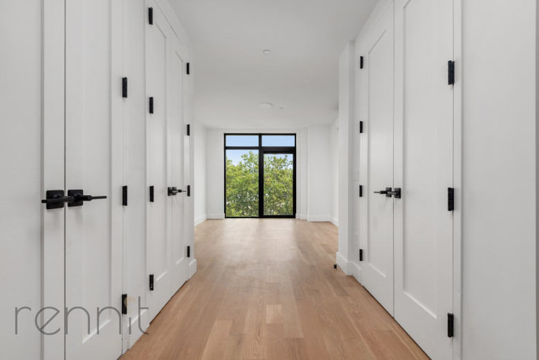 580 Classon Ave, Apt 3A Image 2