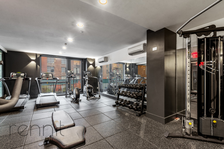 676 New York Ave, Apt 5D Image 9