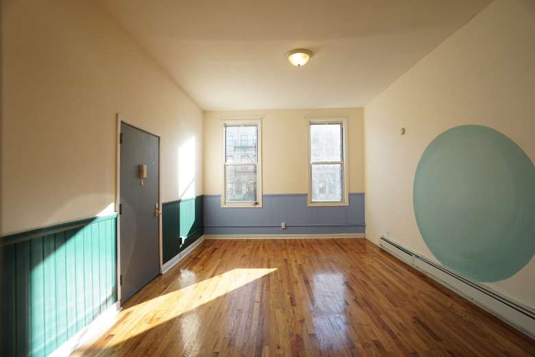 155 Pulaski St, Apt 2 Image 1