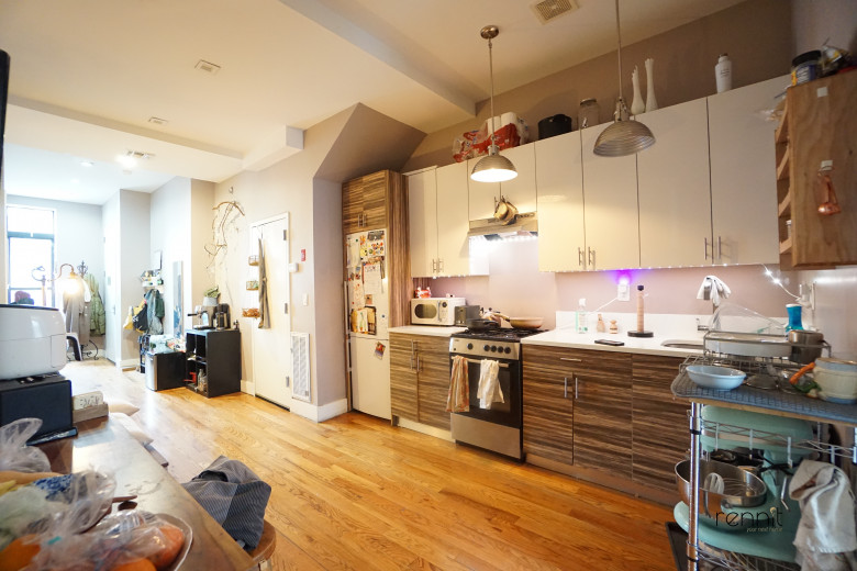 1172 Jefferson Av, Apt 2 Image 1