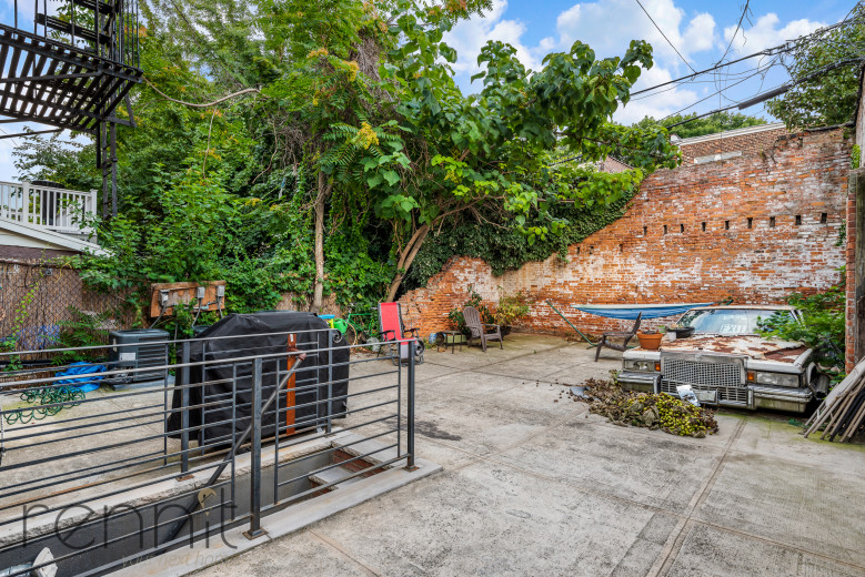 1172 Jefferson Av, Apt 2 Image 14