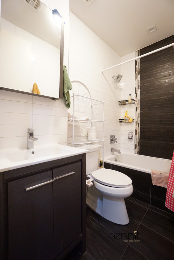 1172 Jefferson Av, Apt 2 Image 4