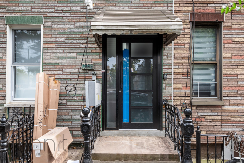 1922 Madison St, Apt 1 Image 19