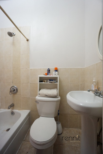 114 Walton St, Apt 2 Image 4