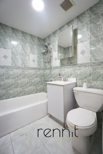 879 Park Ave, Apt 1F Image 11