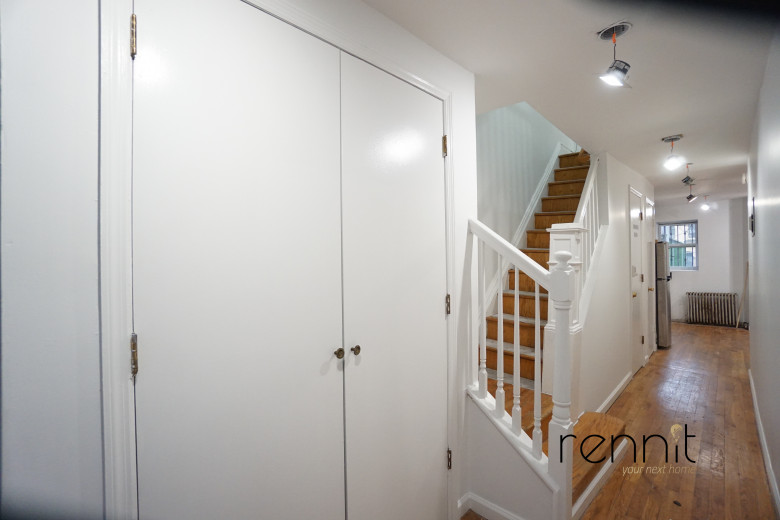 879 Park Ave, Apt 1F Image 3