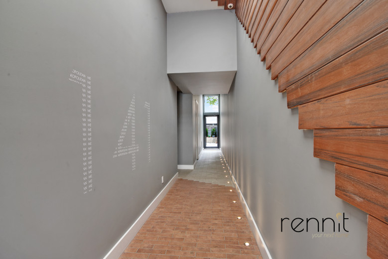 141 Metropolitan Ave, Apt 1A Image 15