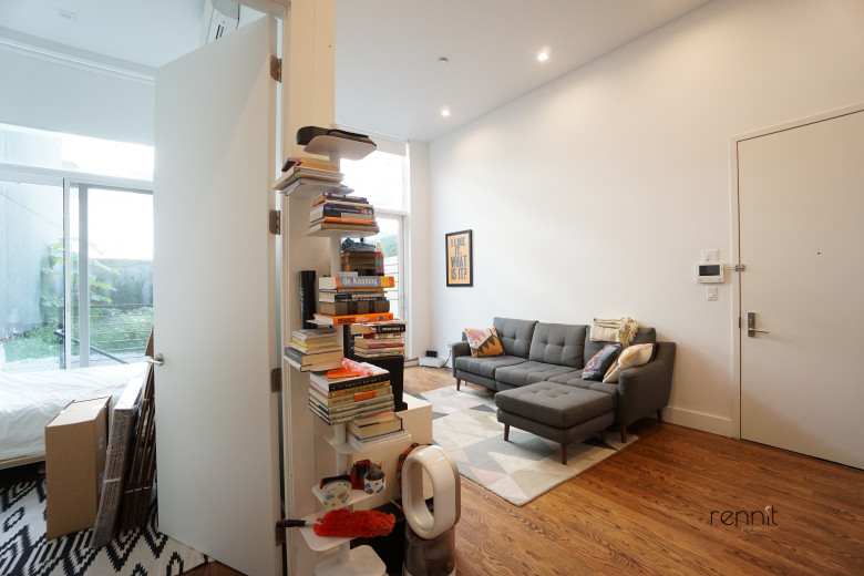 141 Metropolitan Ave, Apt 1A Image 7