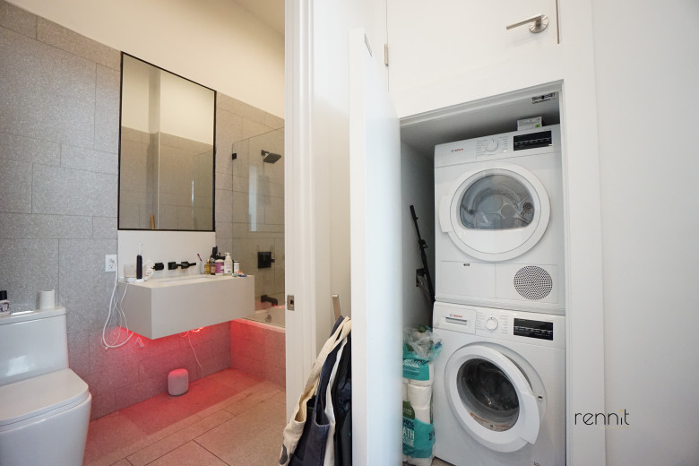 141 Metropolitan Ave, Apt 1A Image 8