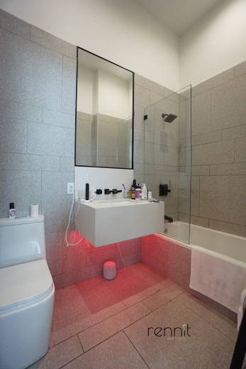 141 Metropolitan Ave, Apt 1A Image 9