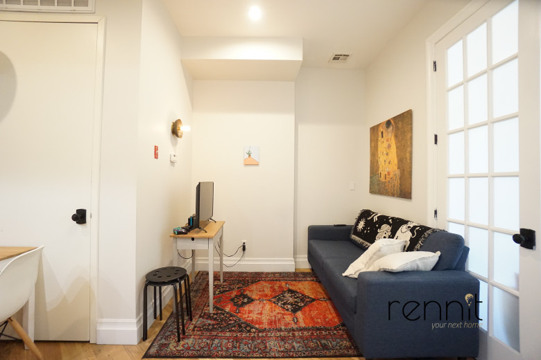 1028 Madison St, Apt 4 Image 6