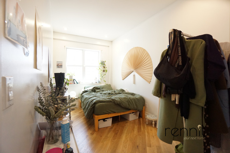 1028 Madison St, Apt 4 Image 7