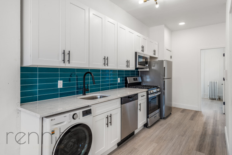 798 Lafayette Ave, Apt 2 Image 5