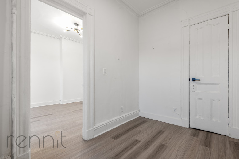 798 Lafayette Ave, Apt 2 Image 9