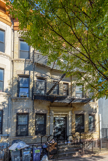 817 St Johns Pl, Apt 2A Image 23