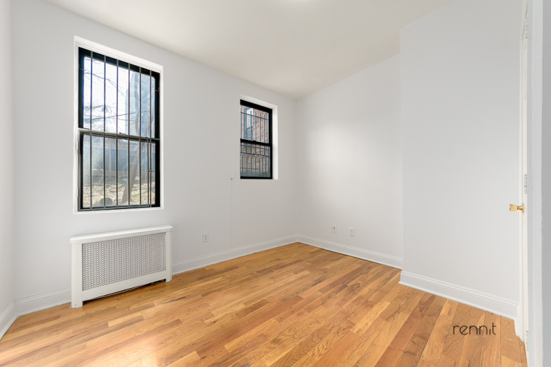 218 MacDougal St, Apt 1R Image 4