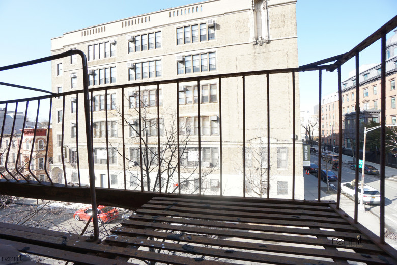 86 Lewis Ave, Apt 2R Image 12