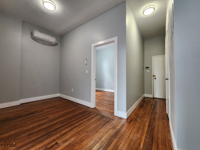 86 Lewis Ave, Apt 2R Image 5