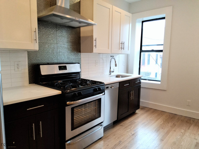 113 Dikeman St, Apt 3L Image 10