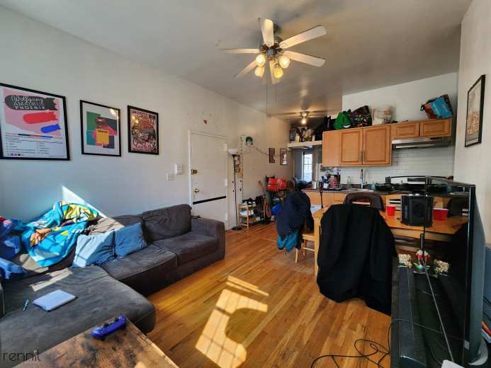 277 Hart St, Apt 2 Image 3