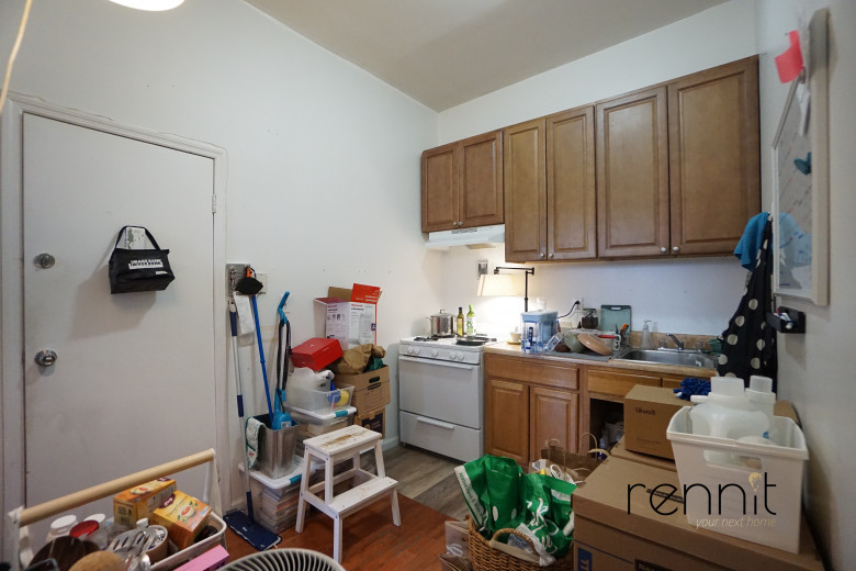 744 Myrtle Ave, Apt 2F Image 6