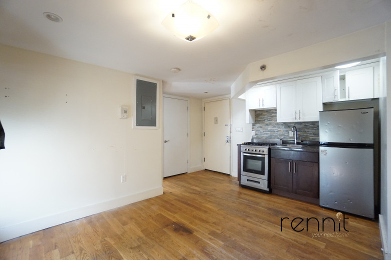 453 Franklin Ave, Apt 1A Image 4