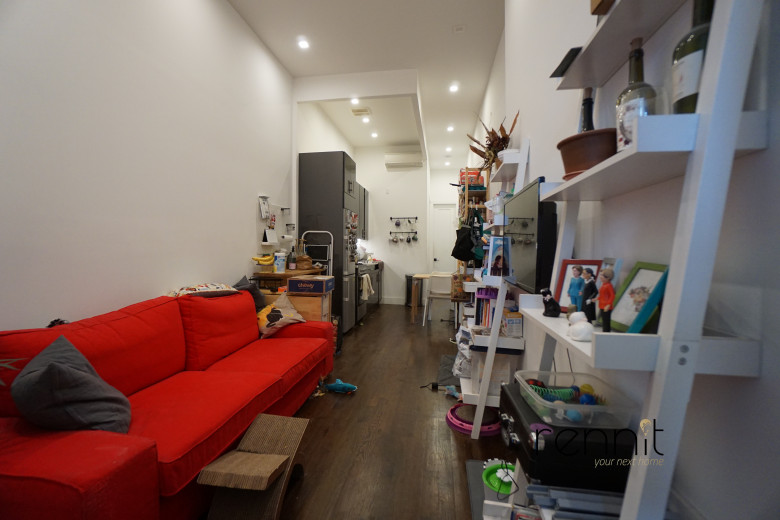 313 Wilson Ave, Apt 3L Image 1