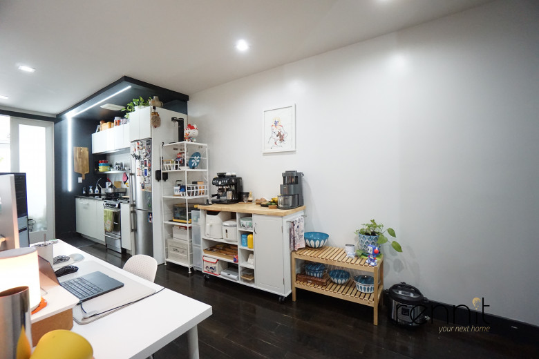 241 Devoe St, Apt 1L Image 4